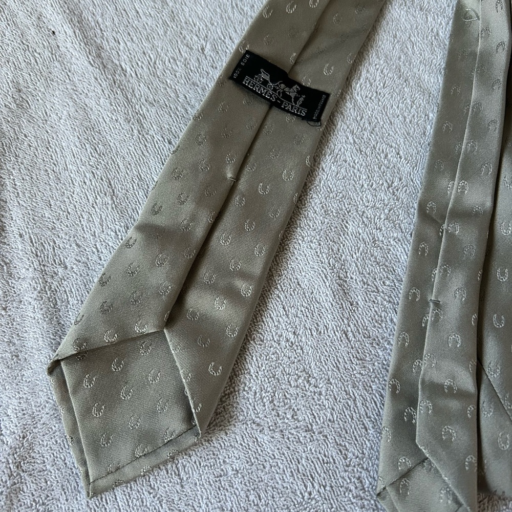 Hermes tie